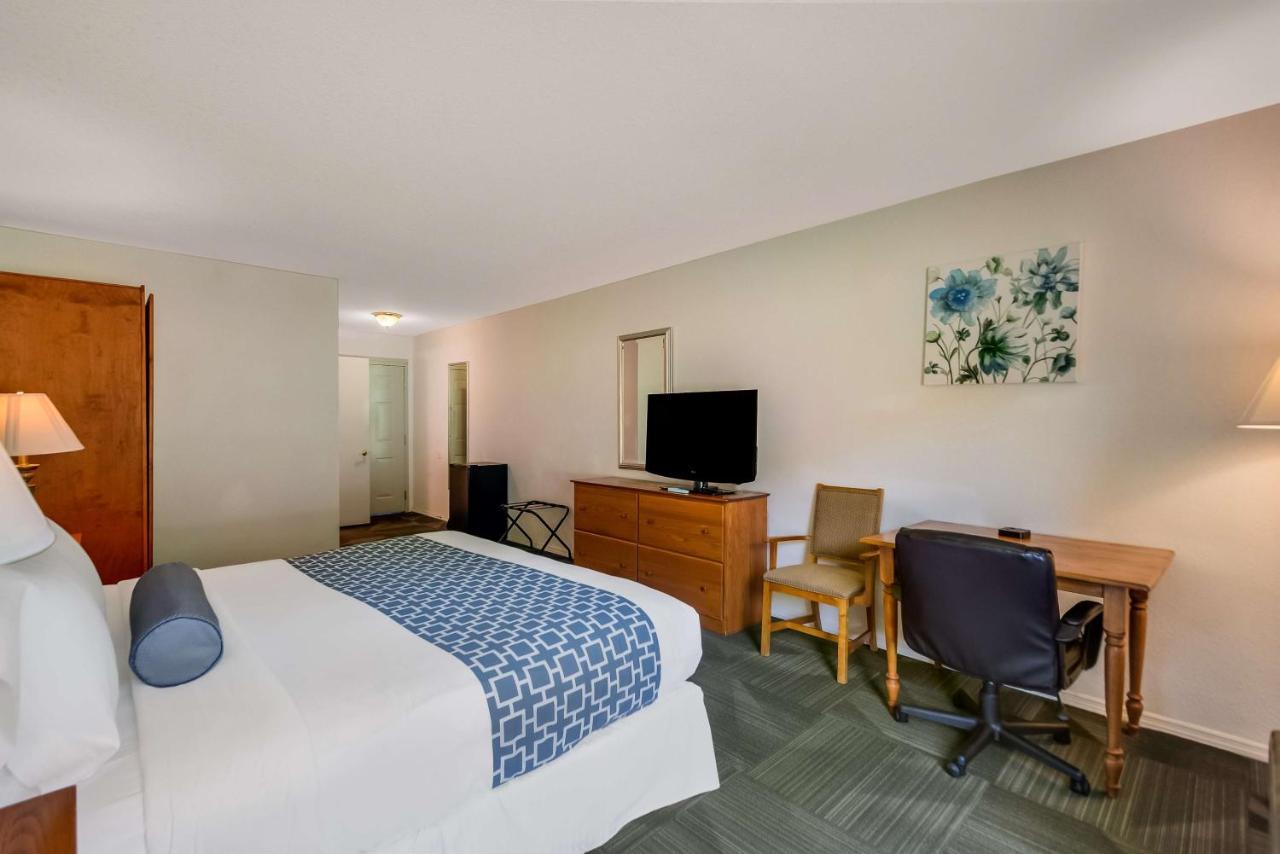 Surestay Plus Hotel By Best Western Berkeley Springs Kültér fotó